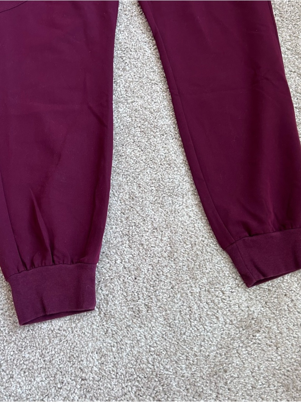 FIGS Zamora Jogger Womens Size S/P Burgundy Scrub Pants W18SW2005P - Picture 2 of 8